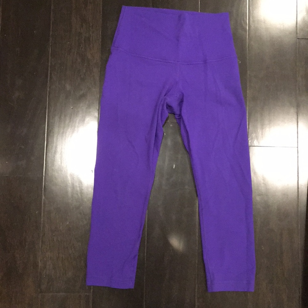 Purple LULULEMON high waisted cropped pants